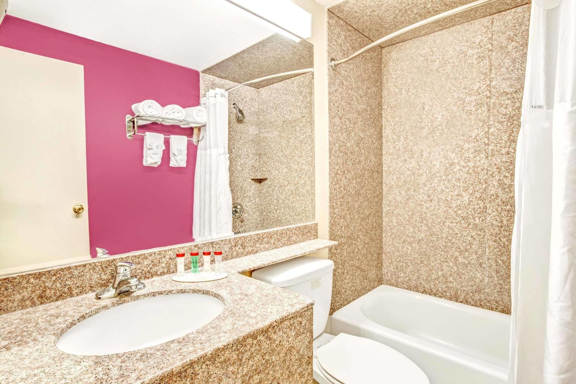 Ramada By Wyndham Rockaway Hotel Ngoại thất bức ảnh